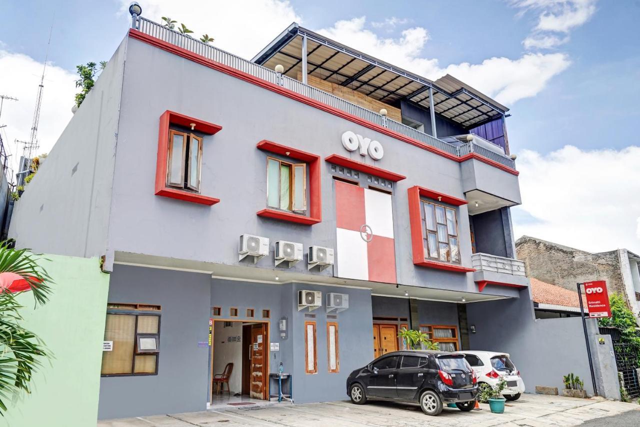 Oyo 1932 Srimahi Residence Bandung Eksteriør bilde