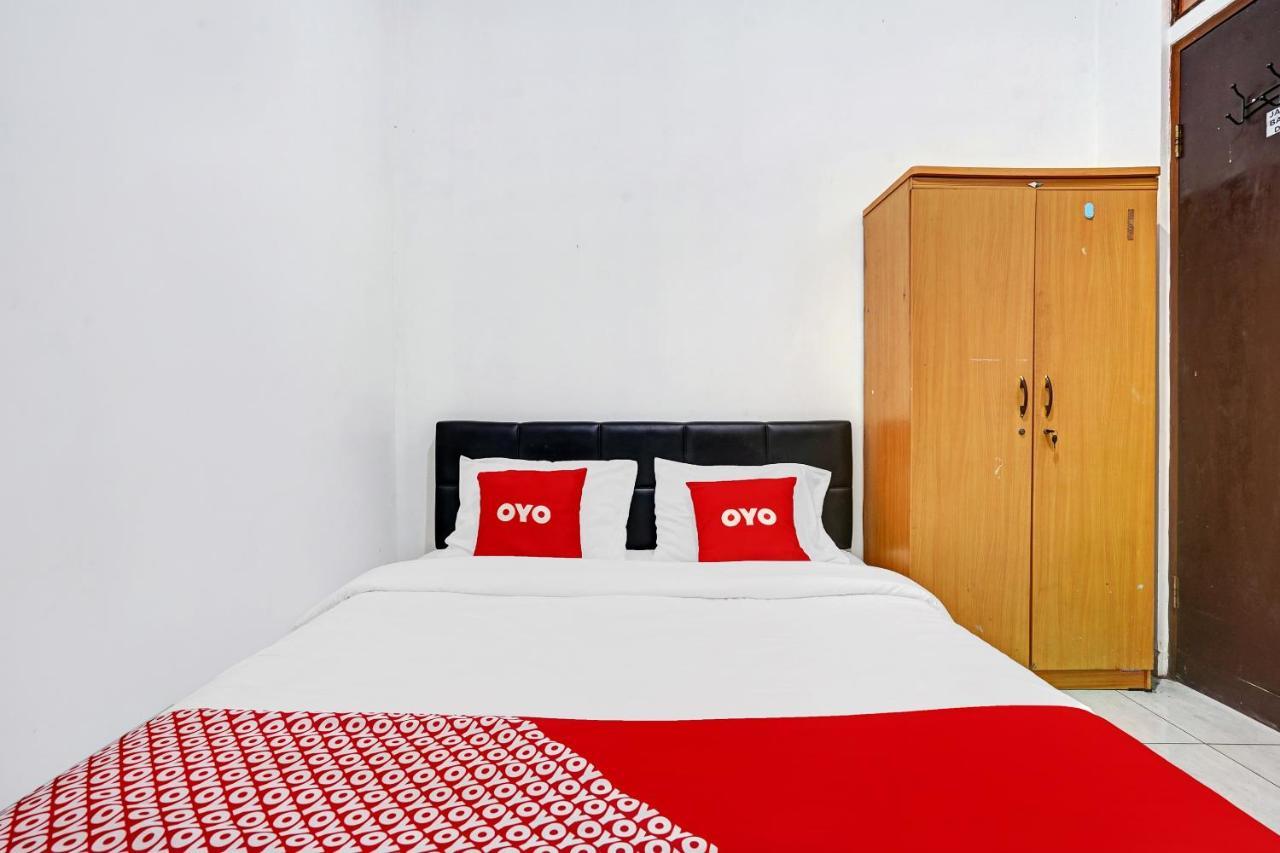 Oyo 1932 Srimahi Residence Bandung Eksteriør bilde